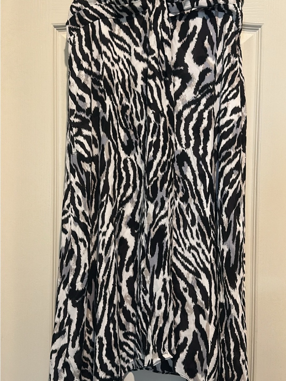 Black & White Zebra Print A-Line Skirt WHBM size medium NWT